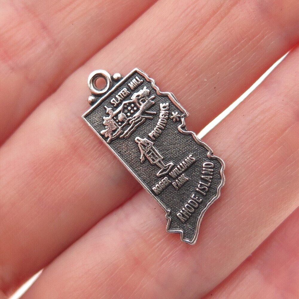 Maisels Indian 925 Sterling Silver Vintage Rhode Island Mini Charm Pendant